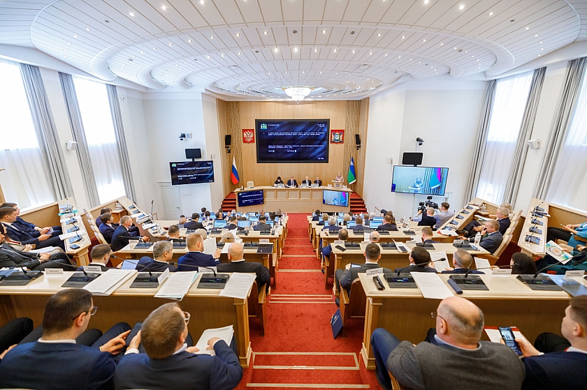 Бюджет под контролем: депутаты Думы Югры обсудили расходы и доходы региона