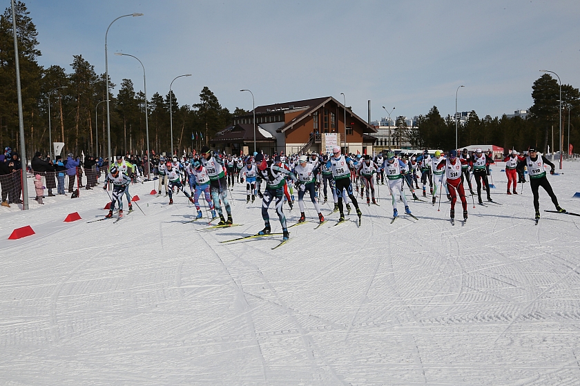 В Когалыме состоялись лыжные гонки памяти Степана Повха 