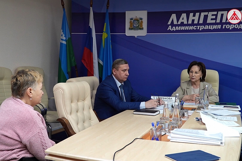 Наталья Стребкова провела приём по личным вопросам в Лангепасе