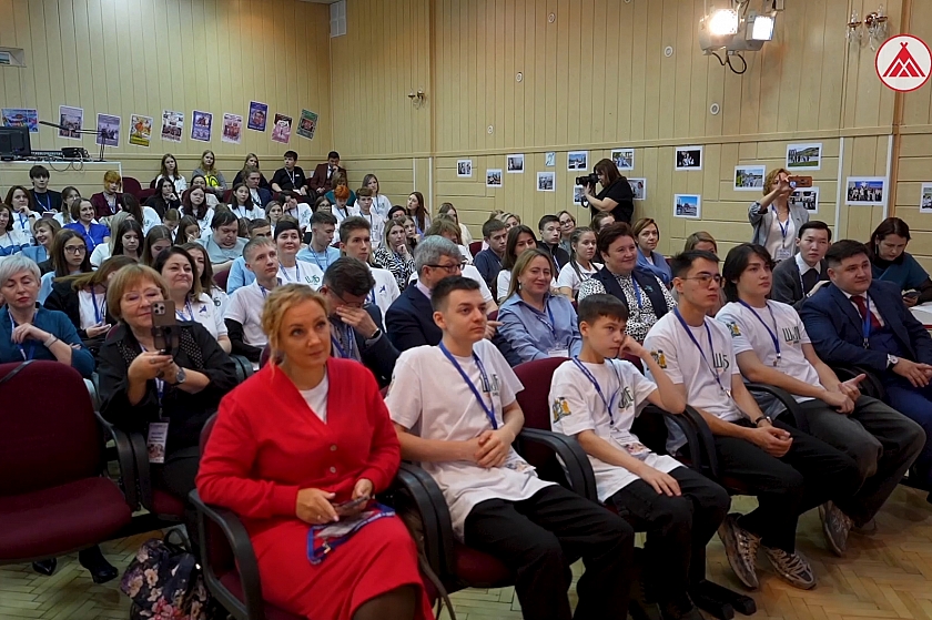 Лучшие практики школьного инициативного бюджетирования обсудили в Когалыме