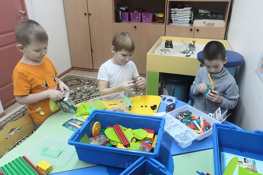 В покачёвском детском саду «Солнышко» приступили к реализации проекта «Всё в твоих руках»