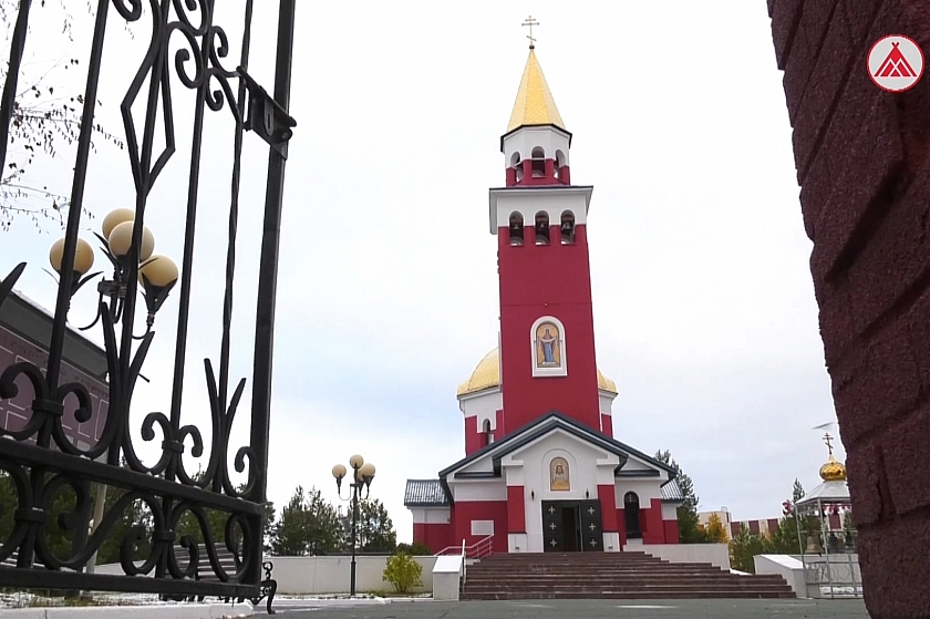 Новое мозаичное полотно в храме Покачей