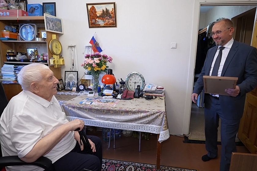 Заслуженная награда нашла героя!