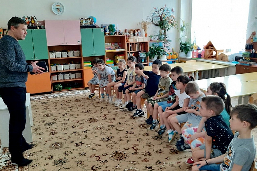 Волонтёры Когалыма совместно с дошколятами запустили экологическое исследование