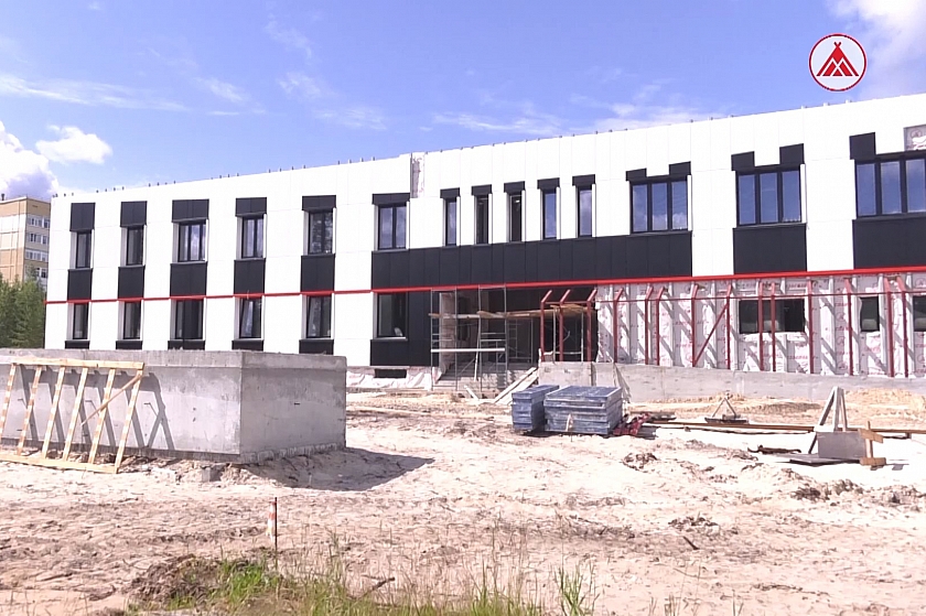 В Когалыме продолжается строительство новой музыкальной школы