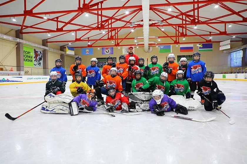 «Это наш хоккей!»: лангепасские хоккеисты готовятся к турниру А.В. Корунова