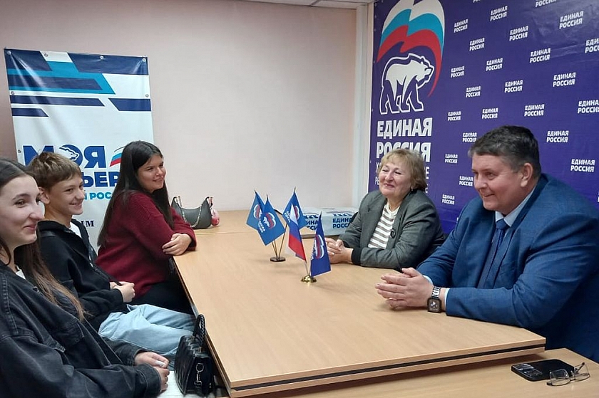 В Когалыме прошёл приём граждан по вопросам молодёжи