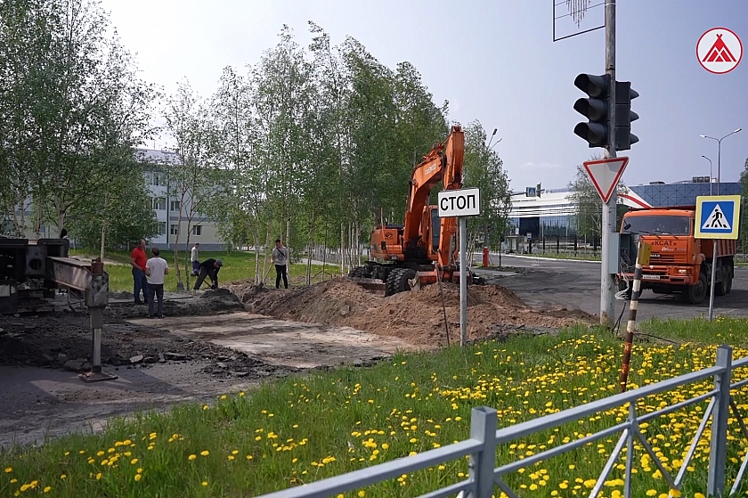 В Когалыме ремонтируют дороги и возводят новую кольцевую развязку