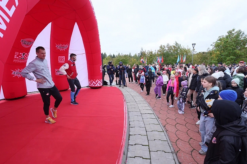 «Зарядка с чемпионом!» в Когалыме. Бодрость и хорошее настроение!